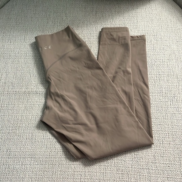 Vitality “The Cloud Pant” - Picture 3 of 7